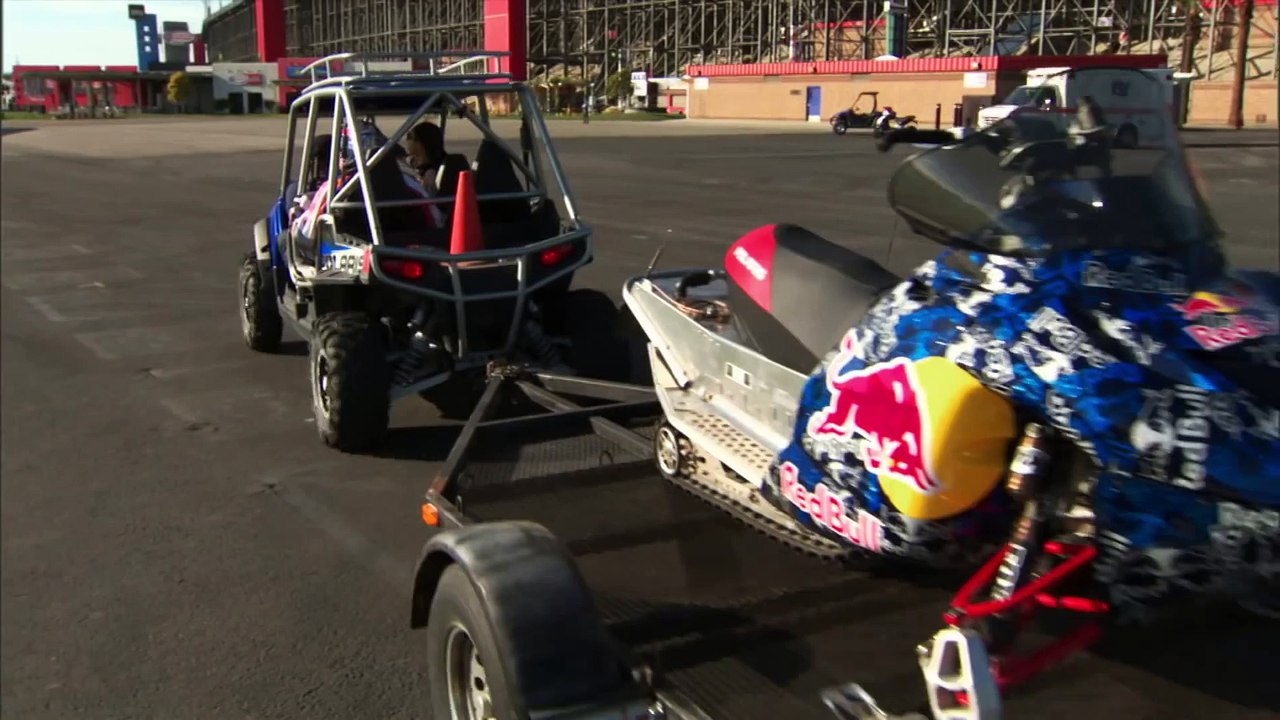 Science of the World Record Jump - Red Bull  New Year. No Limits. 2011 teaser