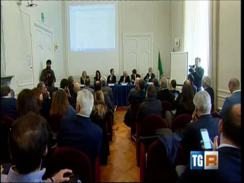 DE LUCA: “STANZIARE FONDI E AGEVOLARE CREDITO PER FAVORIRE RIPRESA”