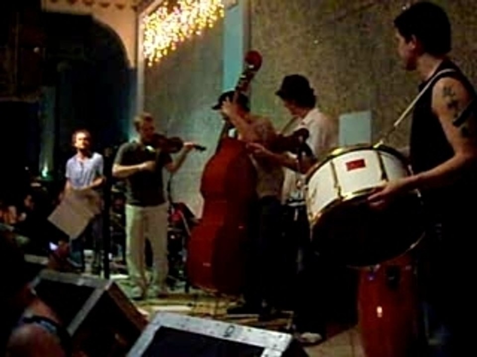 Pagode au Democraticos, Rio de Janeiro