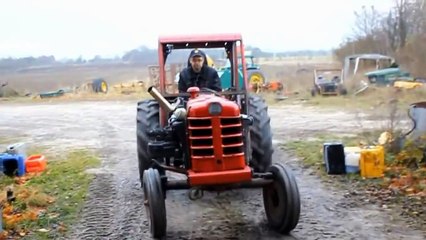 Tracteur de course au moteur surpuissant - Storkers.com