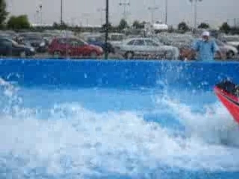 A fond  dans le wakeboard Charly