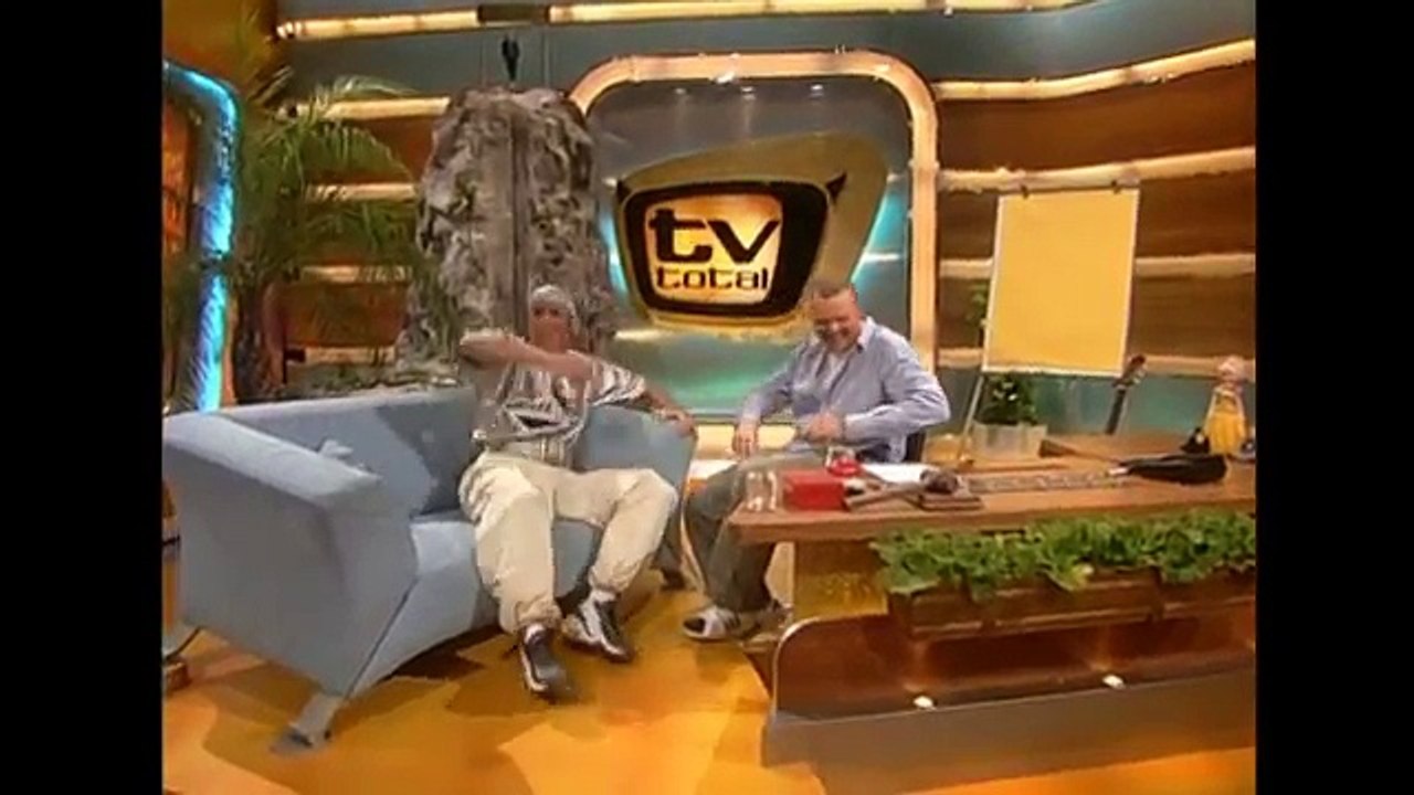 Playboy 51 bei TV total! - TV total