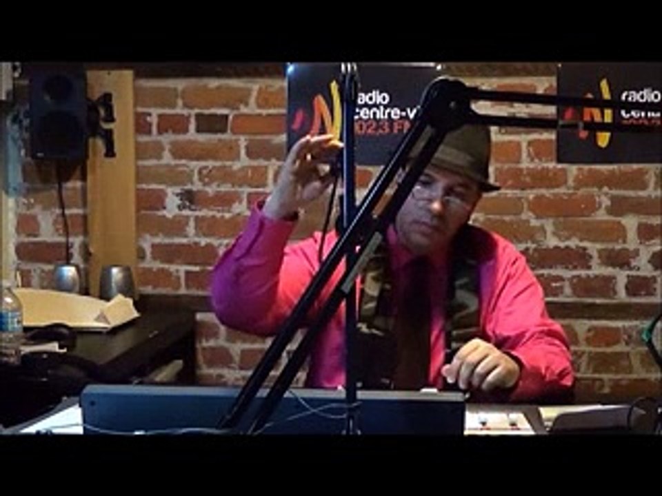 Invitée d'Akim: Sarah Cochrane - LA COULEURS DES MOTS - الوان الكلمات