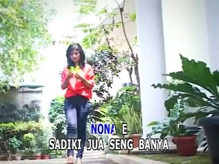 Radio Lagu Ambon: http://laguambon.com/