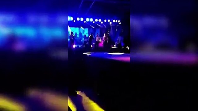 Singer Mika Singh slaps a doctor while performing at a Delhi concert