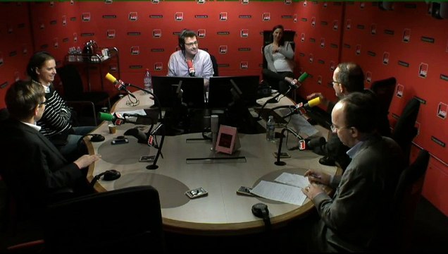 Le 07h43 : Juliette Greco chante Déshabillez-moi , en allemand.