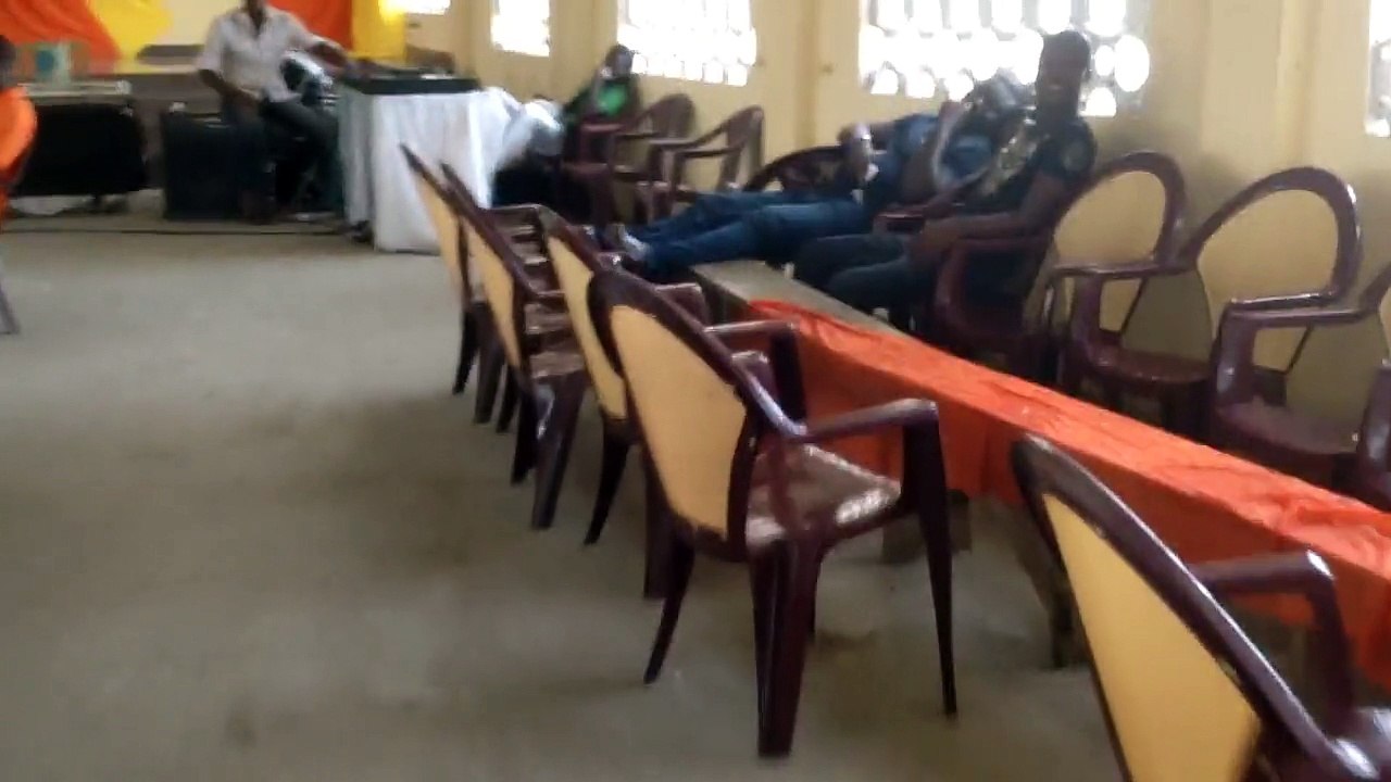 AGAPE A L'ÉGLISE PAROLE VIVANTE LUNDI 06 AVRIL 2015