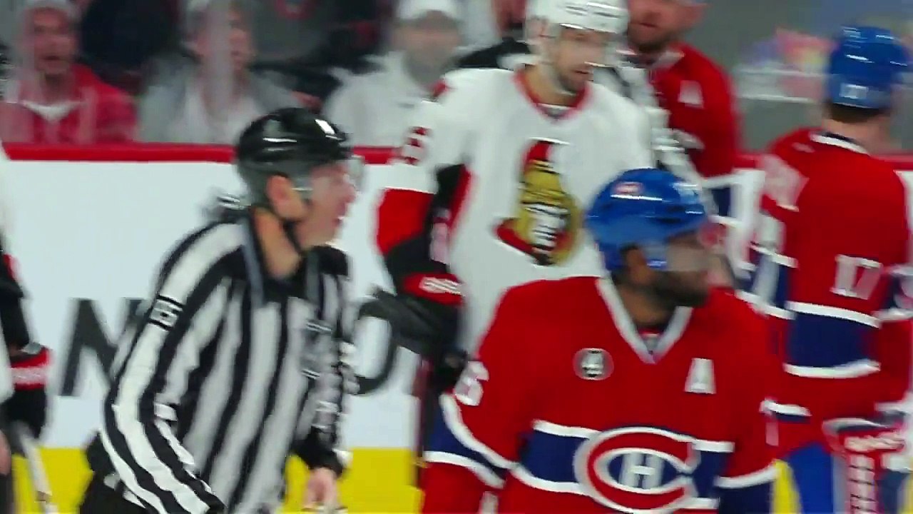 Le Joueur des Canadiens' P.K. Subban met un grand coup de crosse à Mark Stone