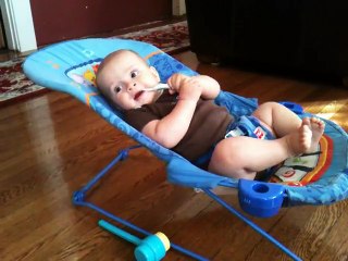 Hiperaktivna beba koja će vas oduševiti