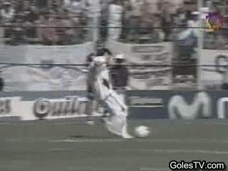 (0-1) - 21m  Uglessich (Velez Sarsfield)