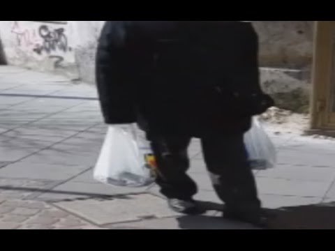 Napoli - Falsi invalidi, 14 arresti per truffa -1- (15.04.15)