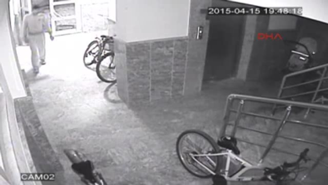 Aydın Bisiklet Hırsızlığı Şüphelilerini Güvenlik Kamerası Yakalattı