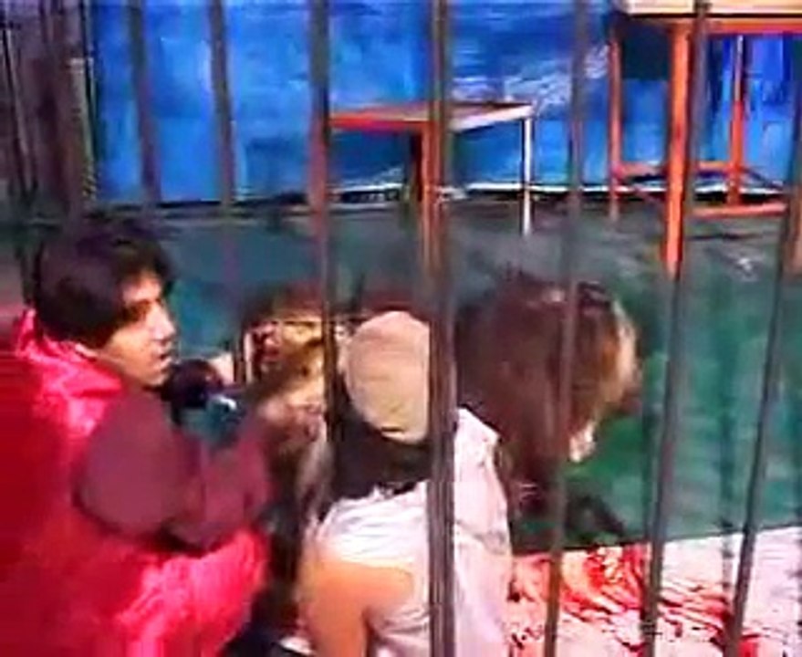 ATAQUE DE LEÃO AO DOMADOR !NÃO VEJAM SE NÃO TIVEREM CORAGEM