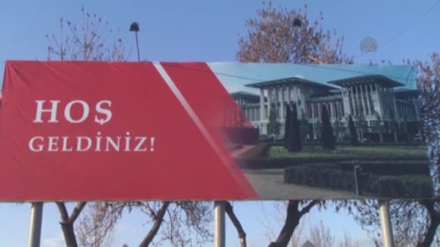 Cumhurbaşkanı Erdoğan ve Eşi Emine Erdoğan, Ahmet Yesevi Türbesi'ni Gezdi