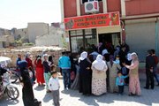 Nusaybin'de Polis, Yöresel Kıyafet Atölyesini Bastı