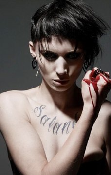 Gerçek Ejderha Dövmeli Kız Ortaya Çıktı