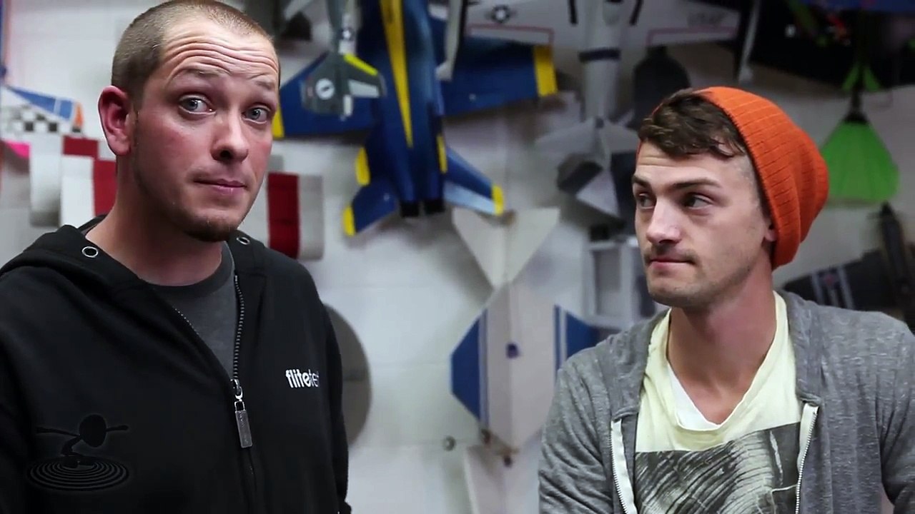 Flite Test - DIY Landing Gear - FPV Bixler!