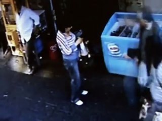 Mafia shooting caught on CCTV