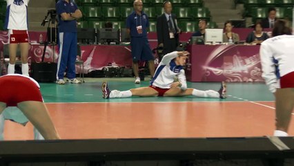 Stretching by a gorgeous Russian volleyball player Tatiana Kosheleva