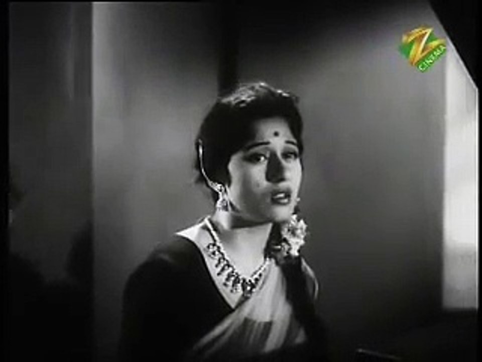 Sab Kuch Luta Ke Hosh Mein Aaye-Lata Mangeshker-Ek Saal