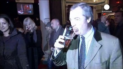 نايجل فَاراج يتلقى الدعم المادي والمعنوي من قطب الميديا البريطاني رتشارد ديسموند