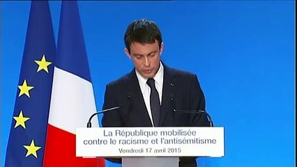 Valls : "La passivité sur internet" vis-à-vis du racisme, "c'est fini"