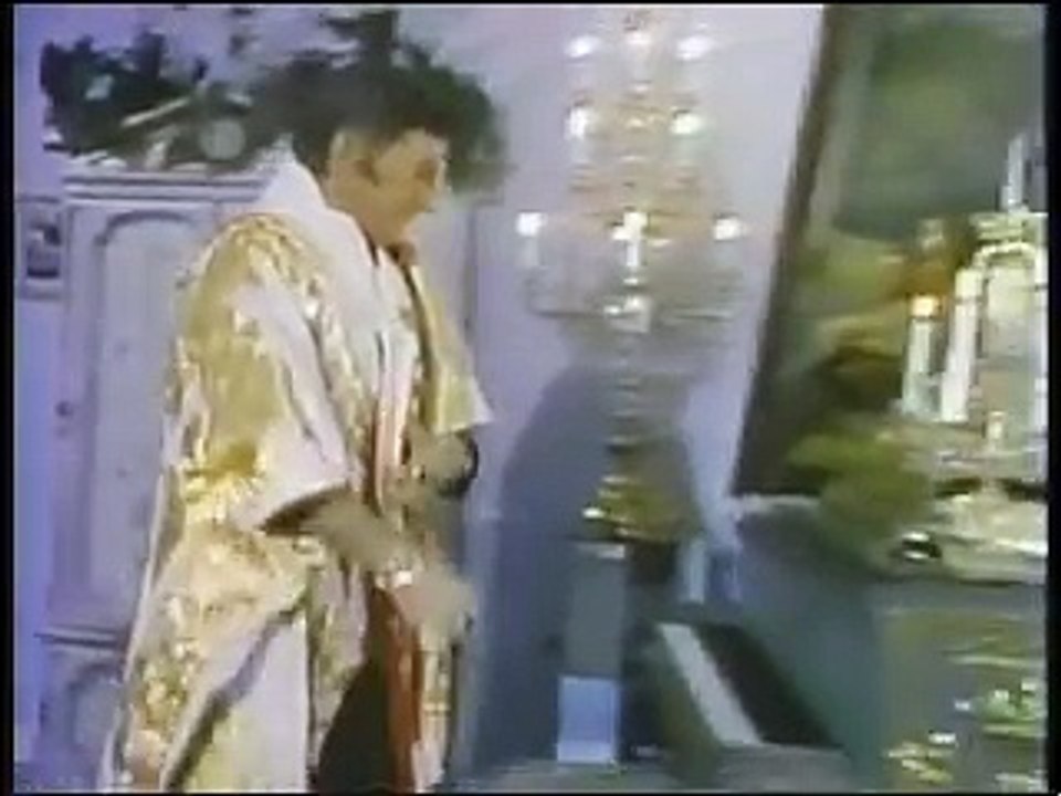 Liberace Music Video & Entrance 1981 video Dailymotion