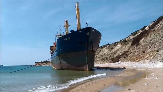 ''Bozcaada-Hotel Fahri'' sunar/ Esin ENGİN - DÖNMEYEN YILLAR