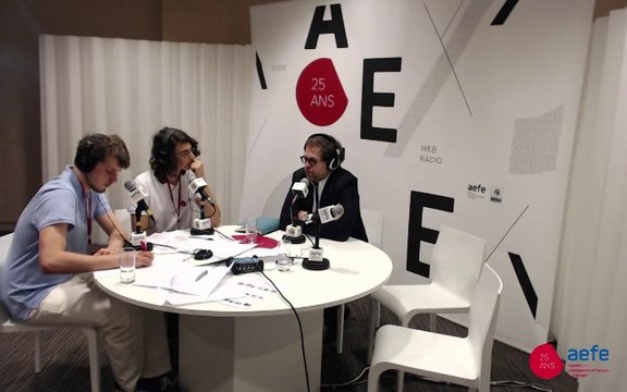 Jean-Marc Merriaux, directeur général du réseau Canopé, au micro de la webradio AEFE