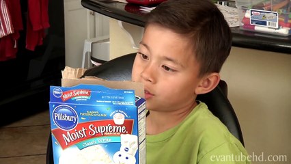 Making RAINBOW CUPCAKES - Nyan Cat Style!