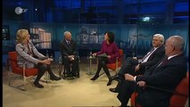 Maybrit Illner fragt Wolfgang Schäuble nach holländischem Reporter
