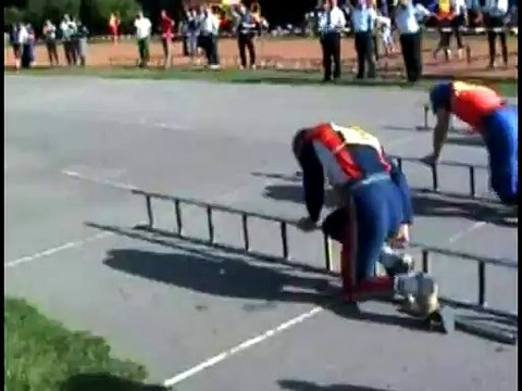 Amazing Ladder Climbing Contest