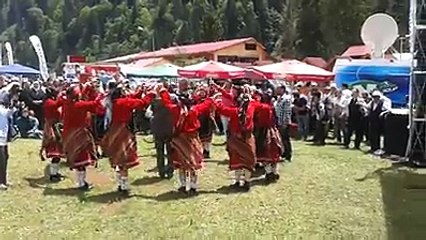 Çamlıhemşin Belediyesi Altın Kızlar Folklor Ekibi