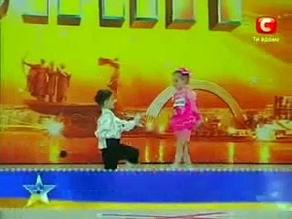 Two Awesome Dancing Kids -