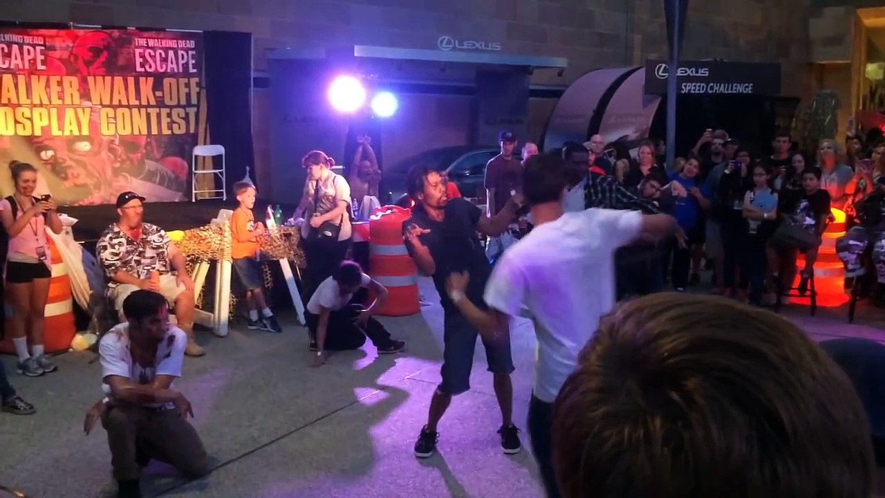 Comic Con Walking Dead Zombie Run ESCAPE 2014 San Diego