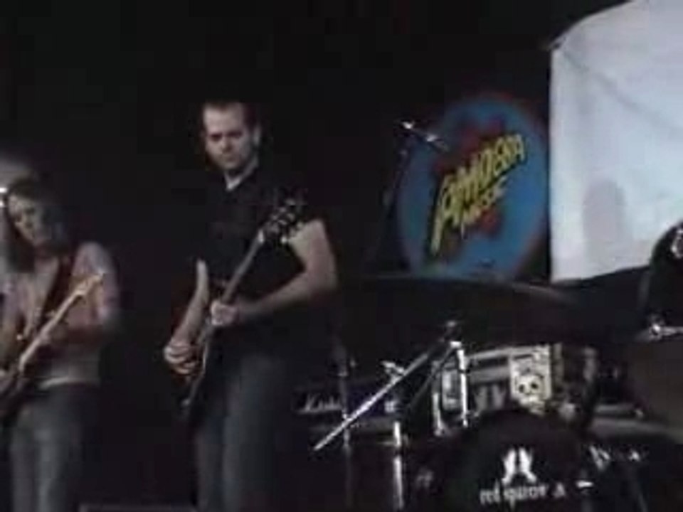 Red Sparowes - Alone and Unaware...(live
