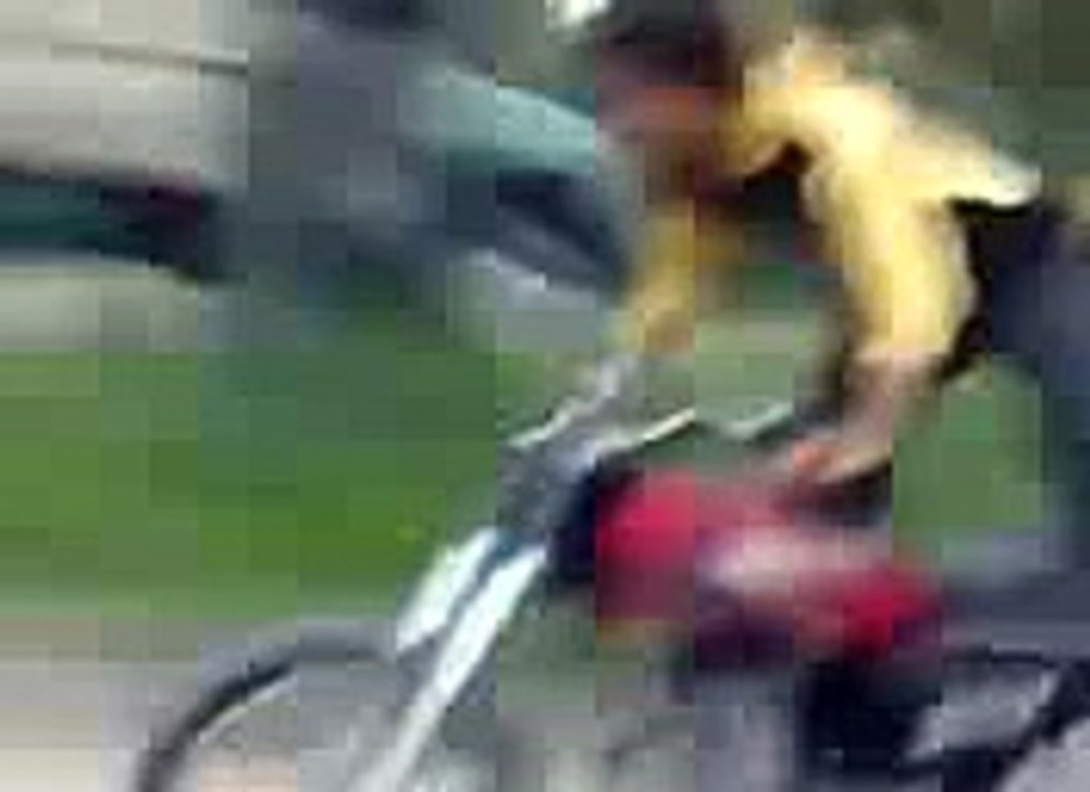 bike wheeling