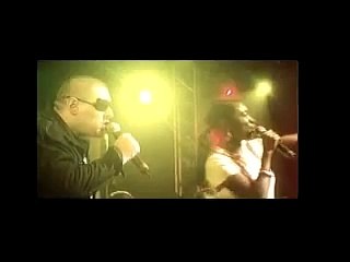 Gorillaz Demon Days Live- DARE(feat. Shaun Ryder)