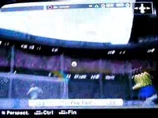 Coup franc Shevchenko raz du poteau