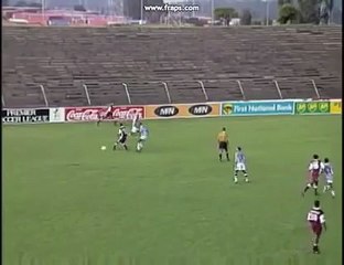 queda de raio terrivel durante jogo de futebol