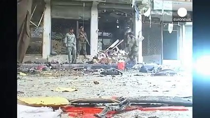 Afganistan'da banka önünde kanlı intihar saldırısı