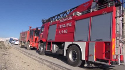 Tır Uçuruma Yuvarlandı; 1 Ölü