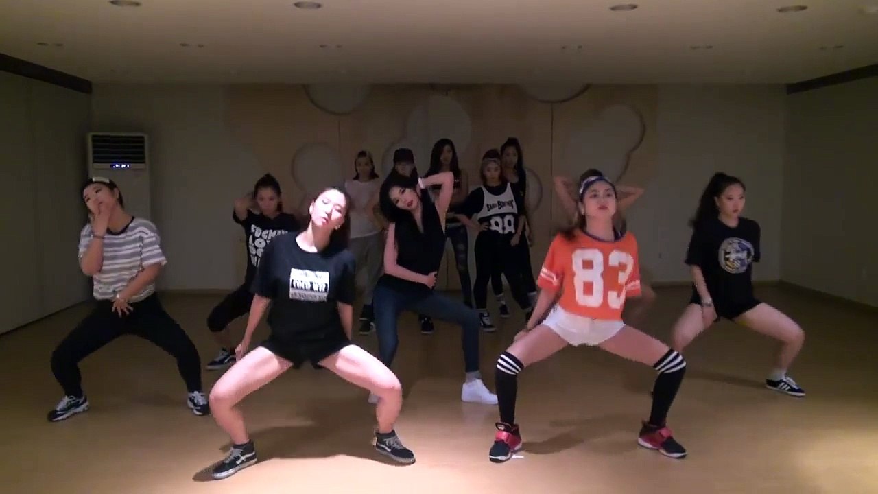 Hyun A : Blacklist (Dance Practice Version)