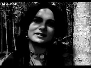 Zara si aahat hoti hae to dil sochta hae kahin ye woh to nahin