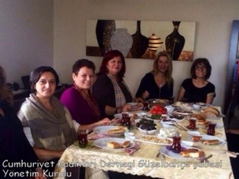 Cumhuriyet Kadınları Dernegi Güzelbahçe Şubesi Yönetim Kurulu