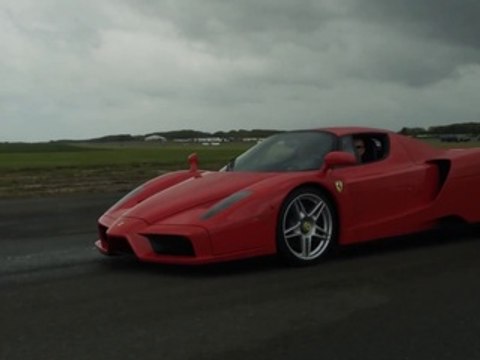 Ferrari Enzo vs Porsche Carrera GT @ Hypermax..The Ultimate Drag Race !