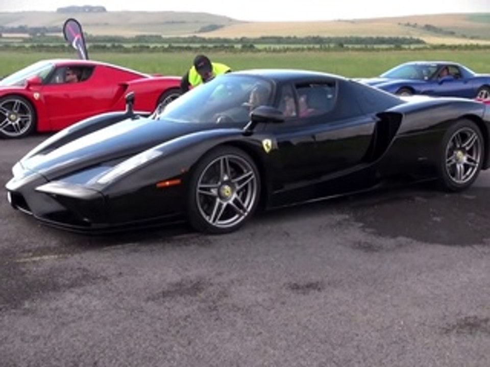 Ferrari Enzo vs Ferrari Enzo - Drag Race!