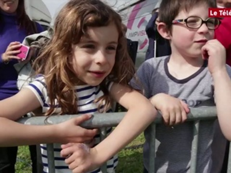 Hermione. Un public fan du bateau de La Fayette