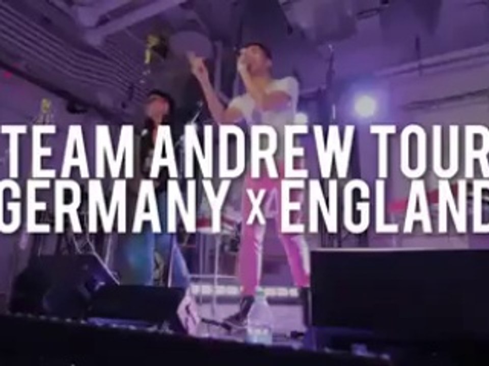 99 Luftballons joué avec des ballons