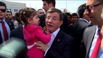 Başbakan Davutoğlu, Vatandaşlarla Sohbet Etti (2)